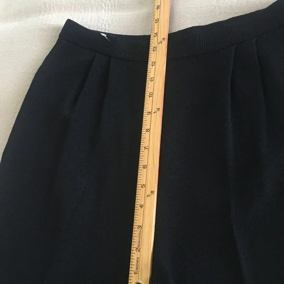 St John Basics Santana Knit Pleated Pants Size 12 Black Wool Blend Designer - Picture 12 of 13